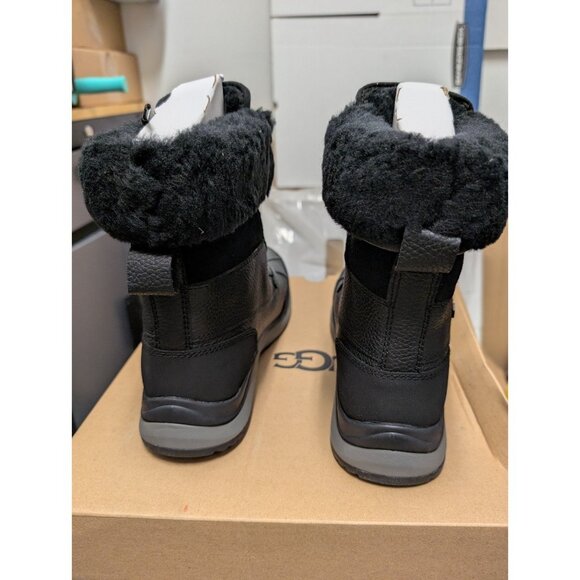 UGG ADIRONDACK III Black Winter Boots with Gray Lining size 10 NWB - Picture 3 of 7